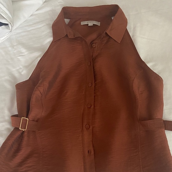 LOFT Rust Sleeveless Collared Button-Front Blouse - Picture 4 of 4
